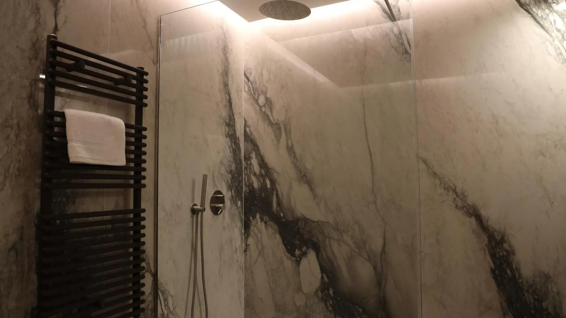 The Romex Hotel 0*, Rome