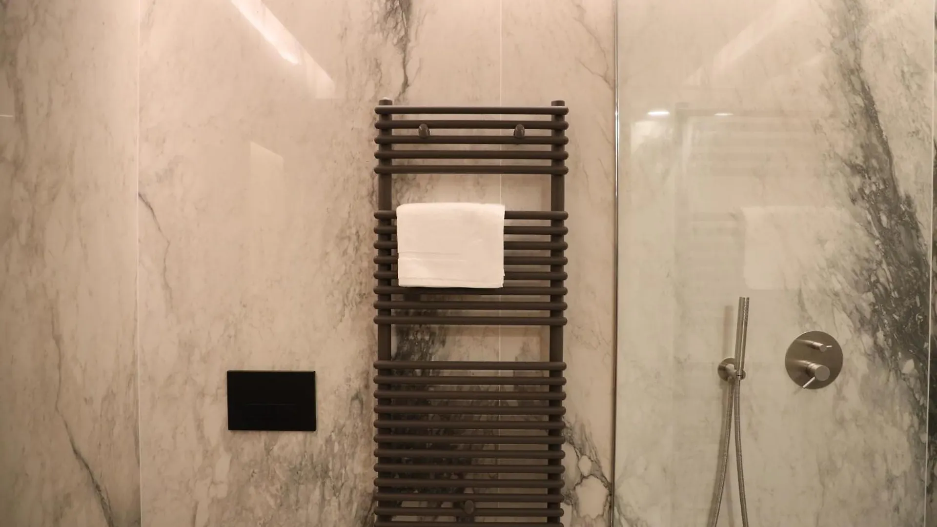 The Romex Hotel 0*, Rome